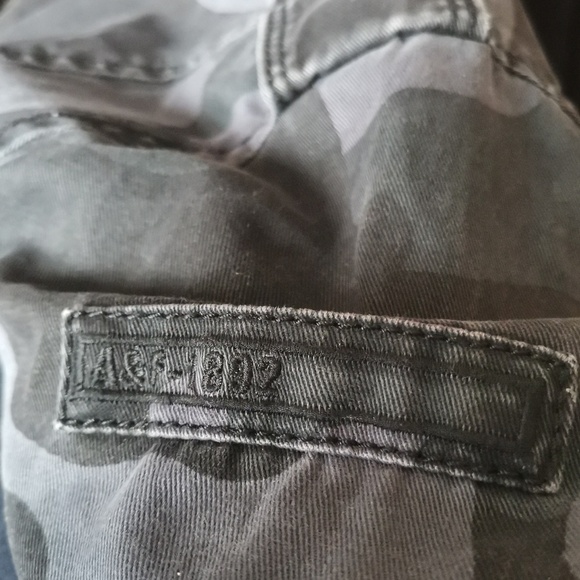 Abercrombie & Fitch Blue Camo Jacket - Picture 3 of 7